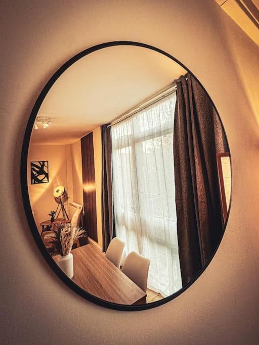 Bright & Spacious Split Level Flat In Kennington London Exterior foto